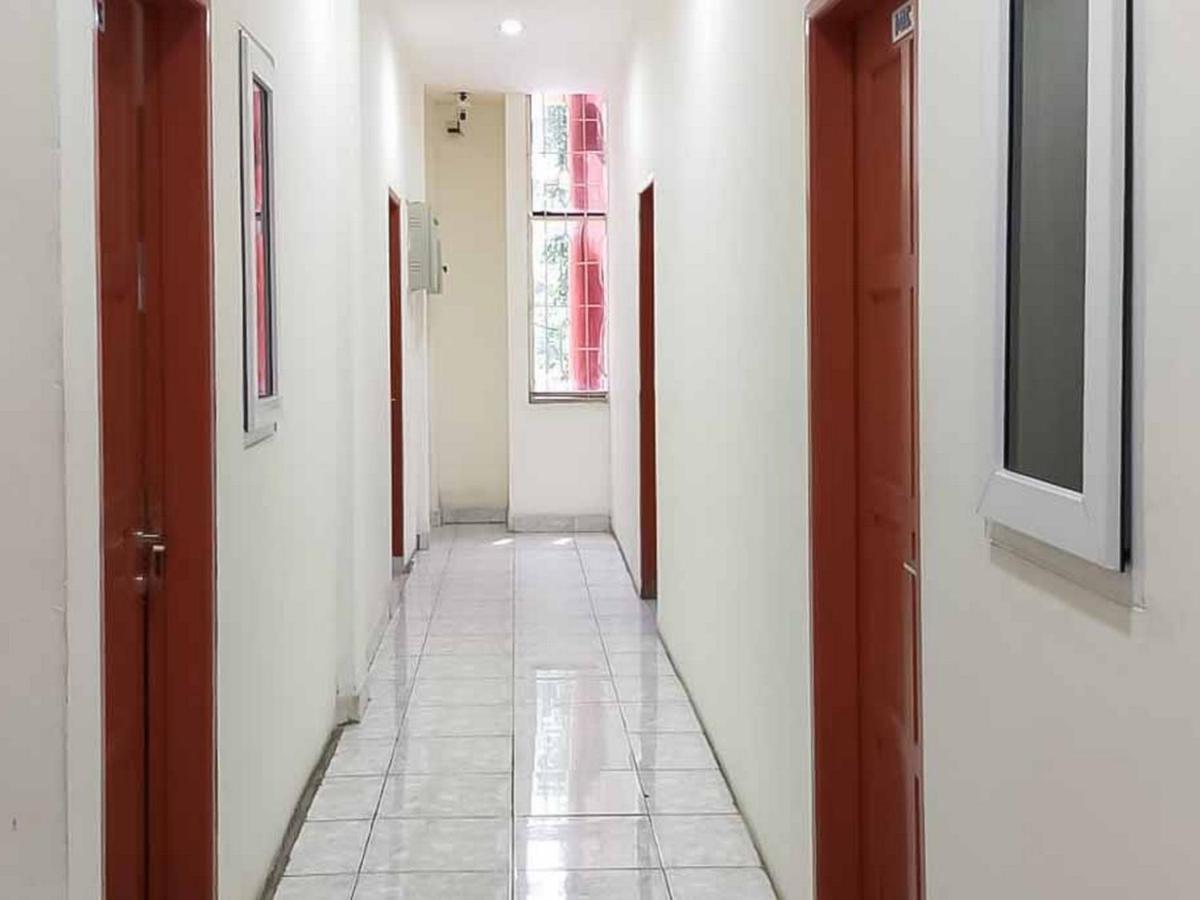 Hôtel Koolkost Syariah @ Jalan Tb Simatupang Medan à Sunggal Extérieur photo